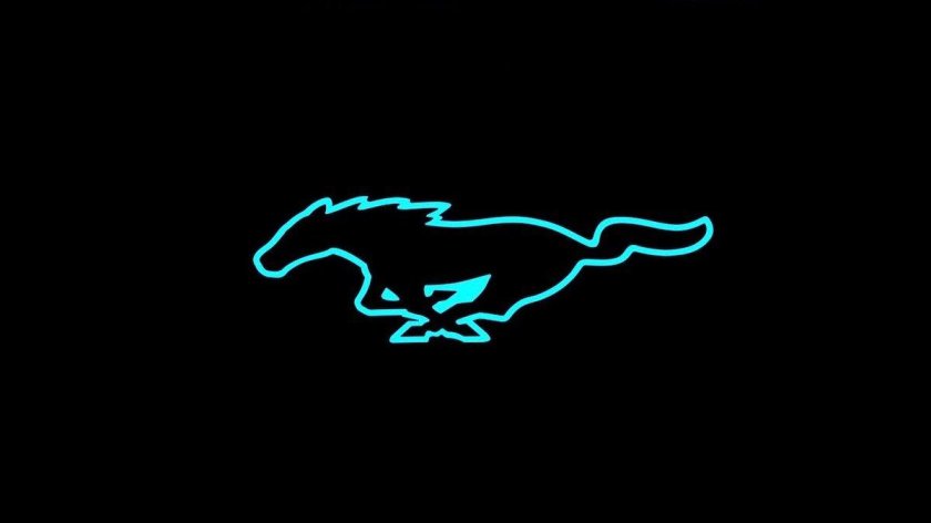 Mustang логотип