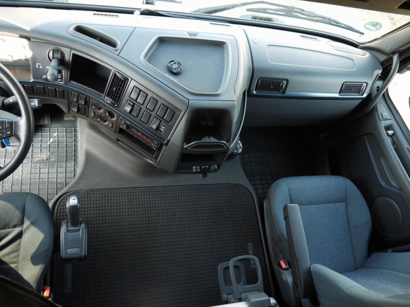 Кабина Volvo fh12