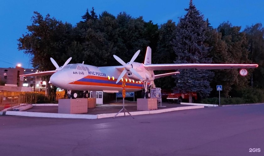 Памятник самолёт АН-24б Слободской