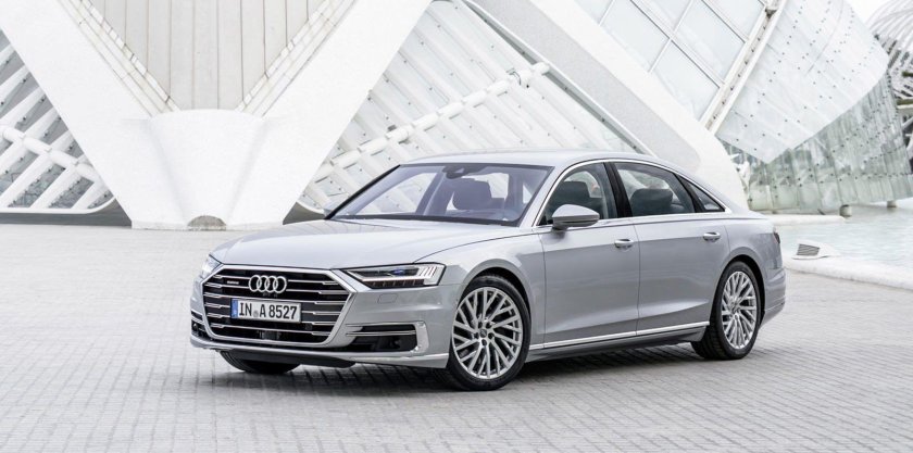 Ауди а8 2022