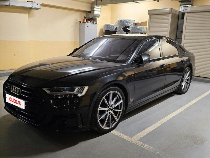 Автомобиль audi