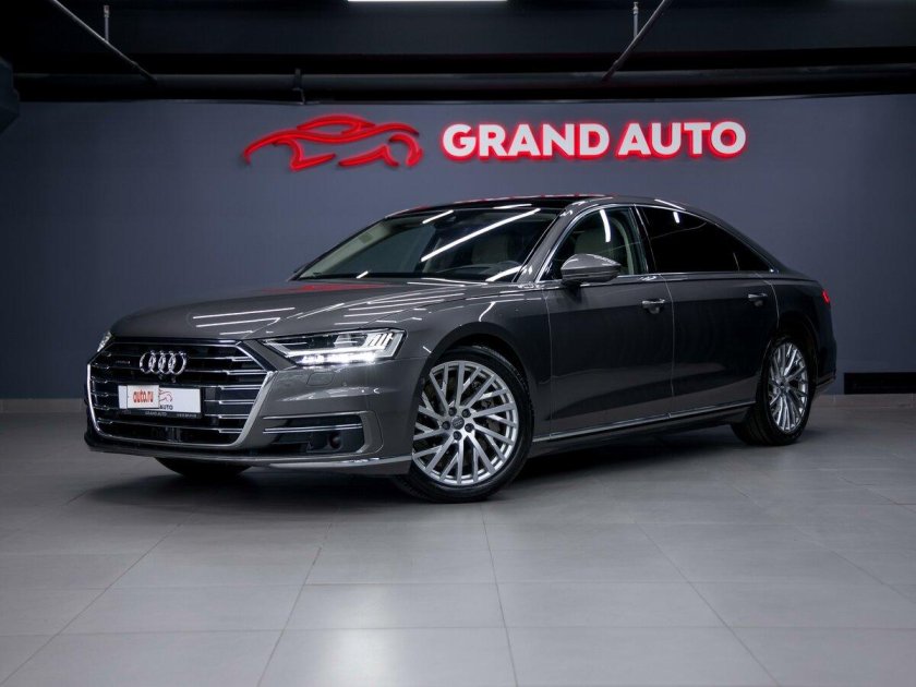 Audi a 8 long