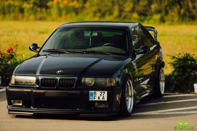 BMW e36 Black