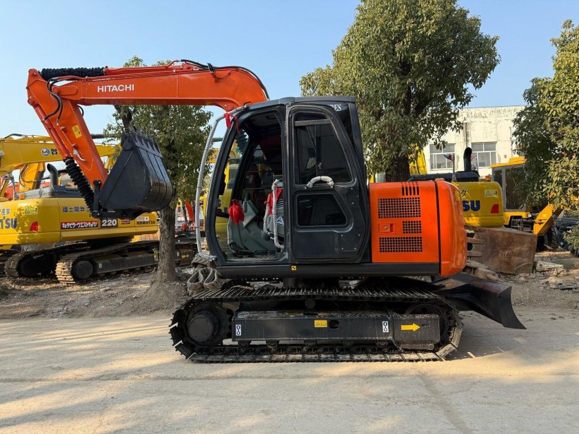 Мини экскаватор хитачи