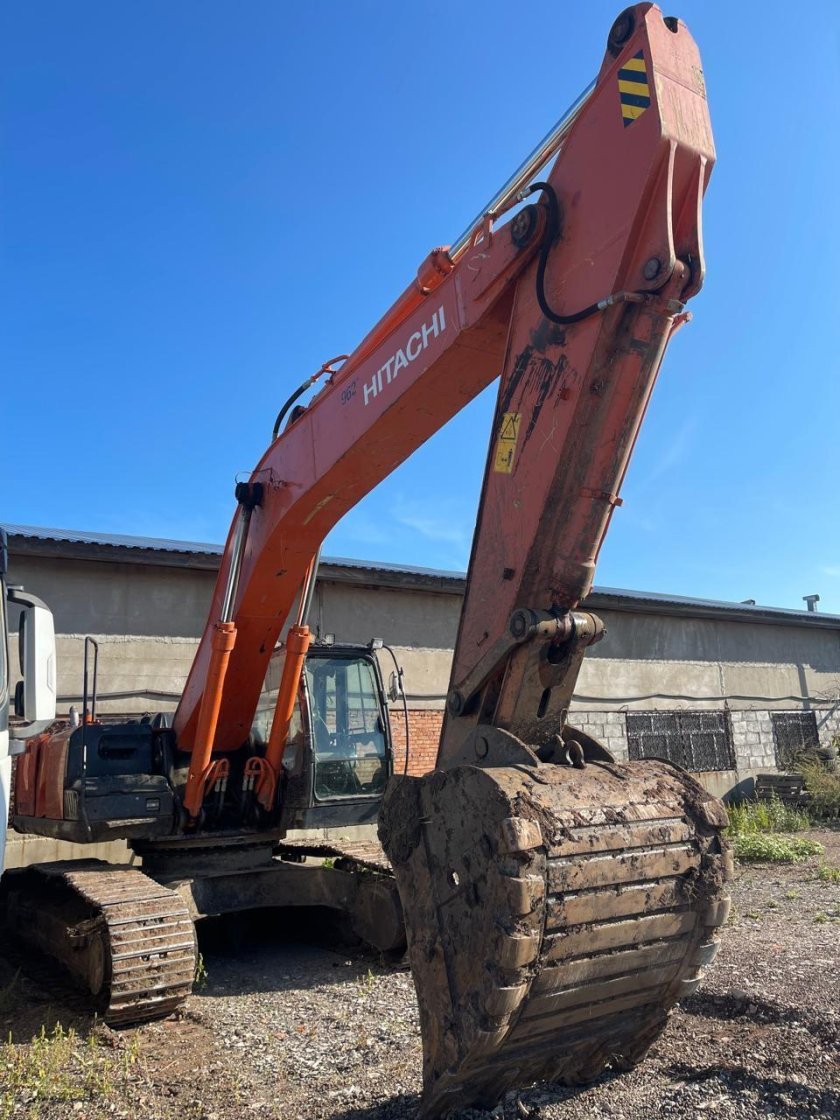 Экскаватор hitachi zx 200