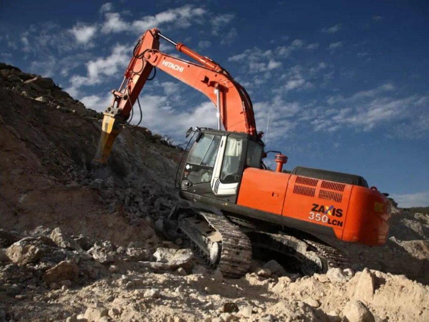 Хитачи 220 экскаватор