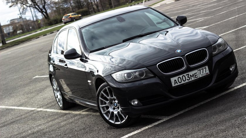 БМВ 325i e90