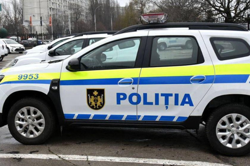 Полицейский автомобиль