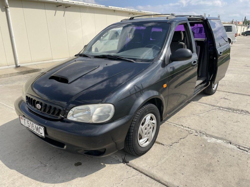 Kia Carnival 1999