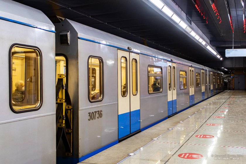 Вагон метро