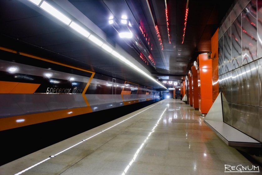 Станция метро Боровское шоссе