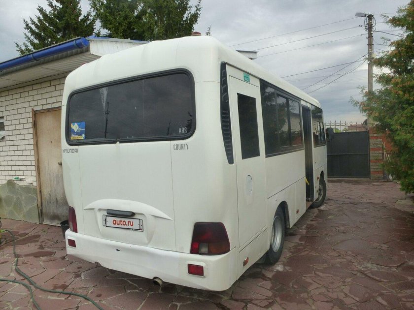 Hyundai County b 804 УО 27* цвет зелёный