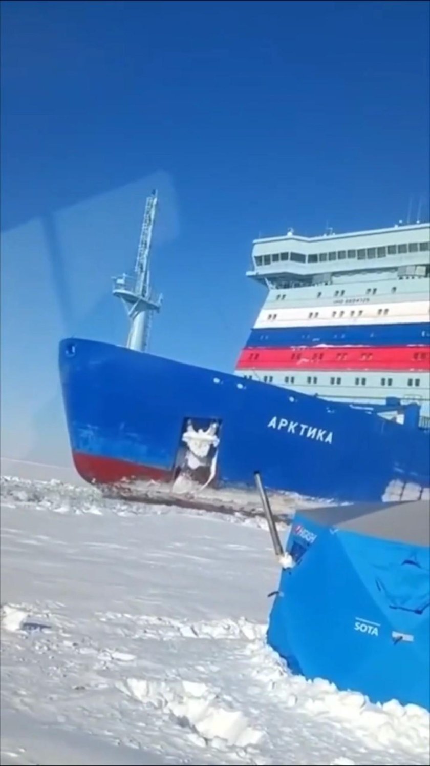 Арктика ледокол 2016