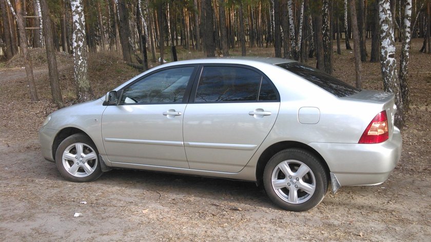 Тойота Королла 120 кузов седан