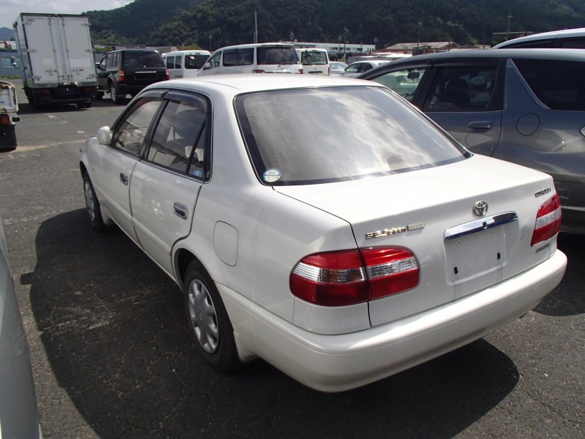 Toyota Corolla ae110