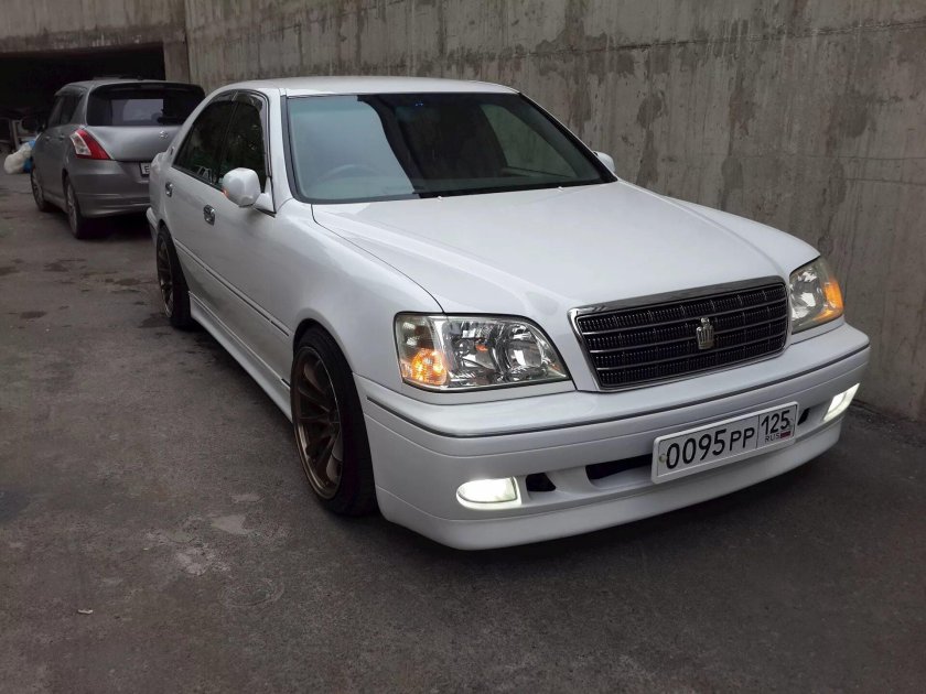 Тойота Краун s170