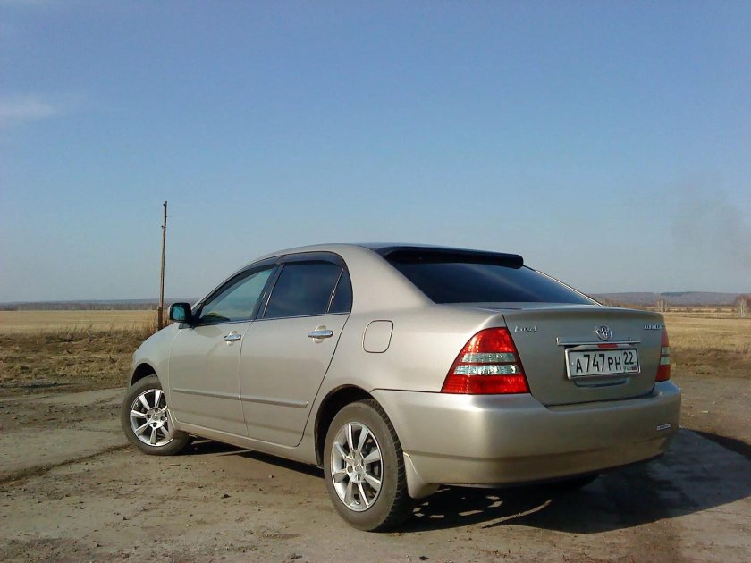 Тойота Королла 120 кузов седан