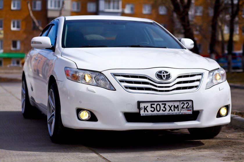 Toyota Camry 40