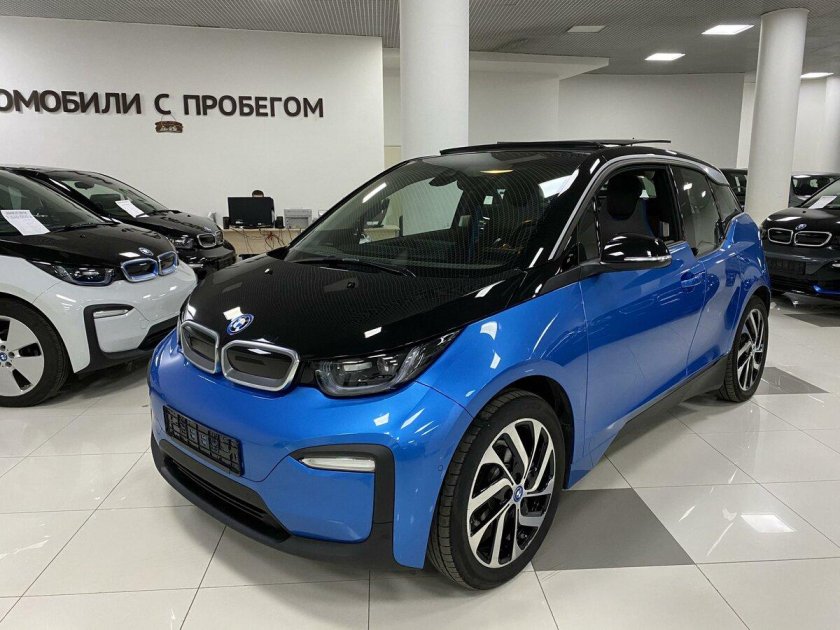 Электромобиль BMW i3