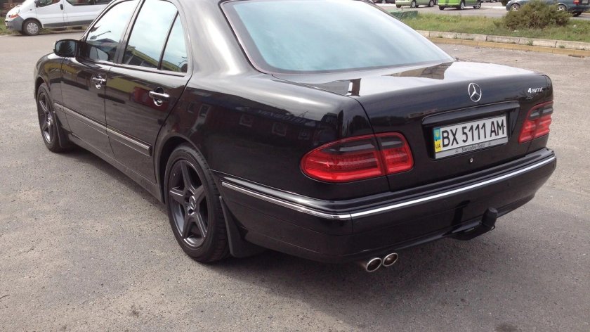 Мерседес е55 АМГ 210