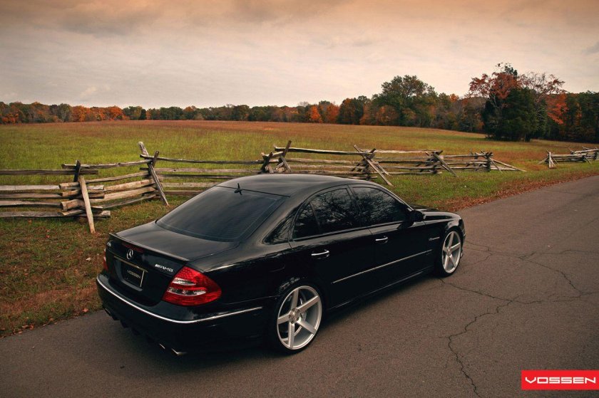 Мерседес w211 AMG