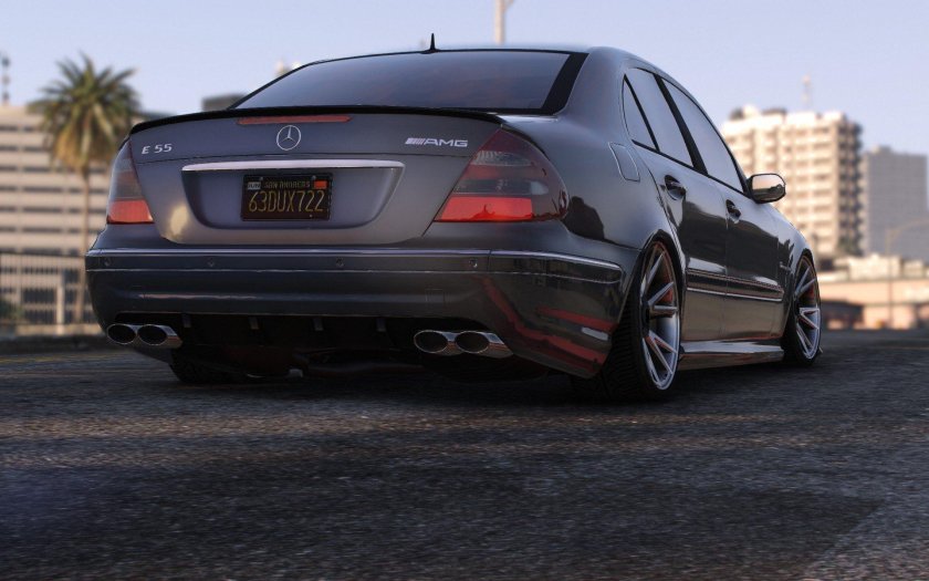 Mercedes e 55 amg