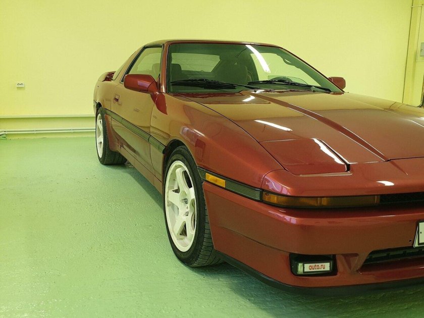 Toyota Supra III (a70)