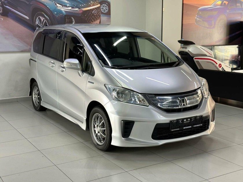 Honda freed 2014