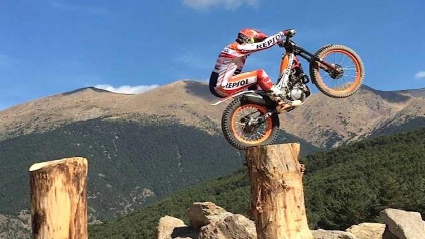 Адам Рага мототриал