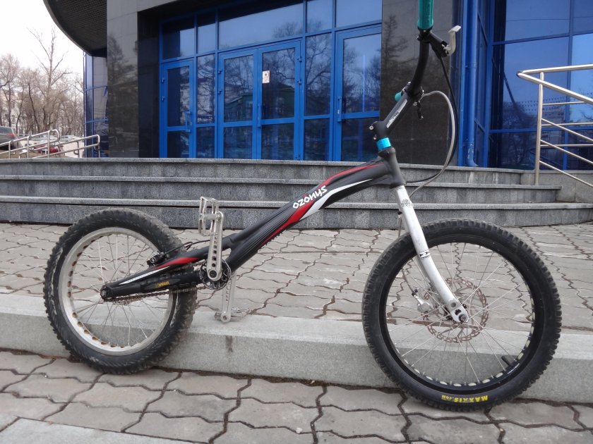 Рама Stark Trial