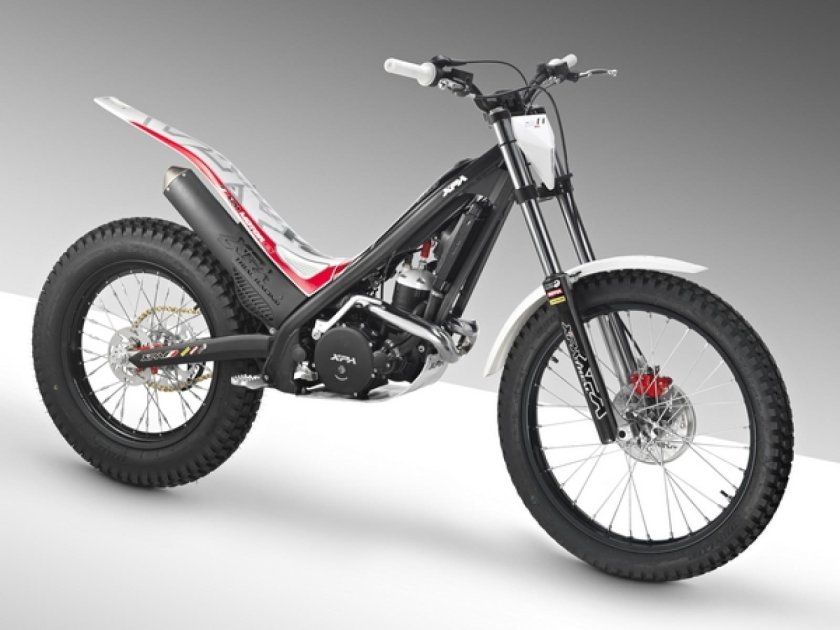 Триальный мот