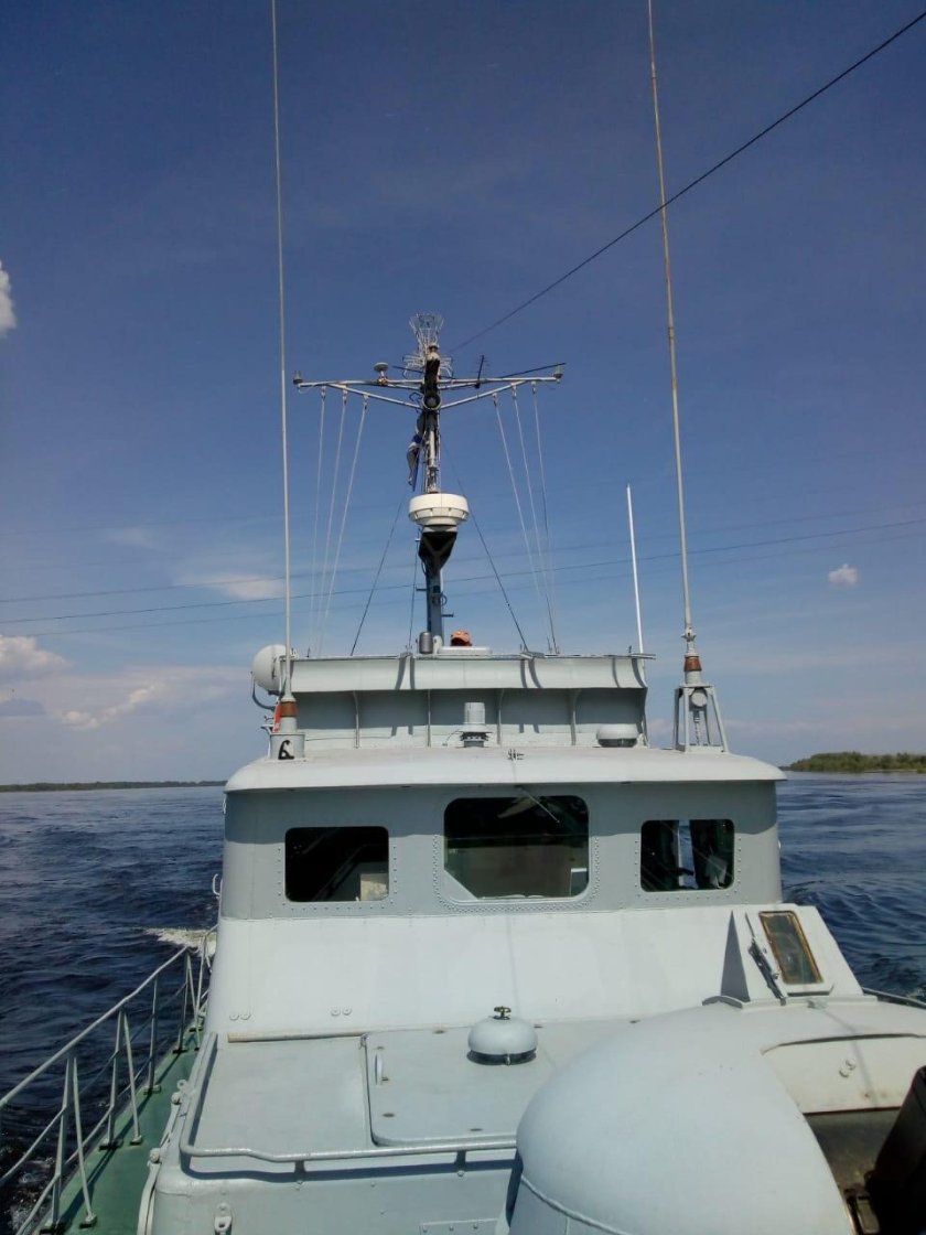 Патрульный катер гриф 1400