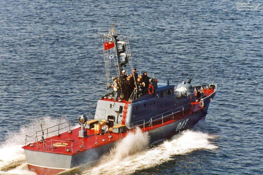 Катер 1400м гриф