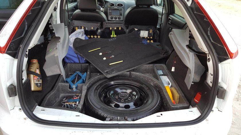 Ford Focus 2 хэтчбек багажник