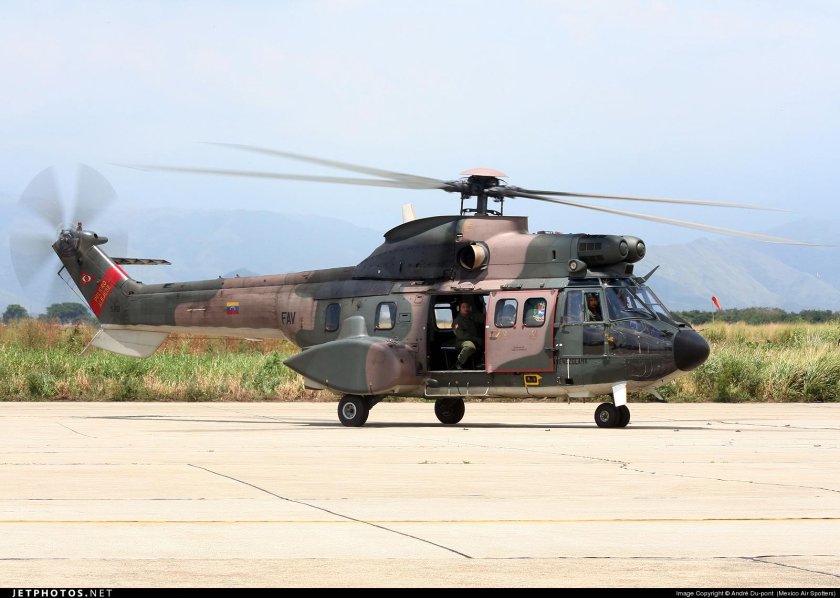 Eurocopter as 332 super Puma