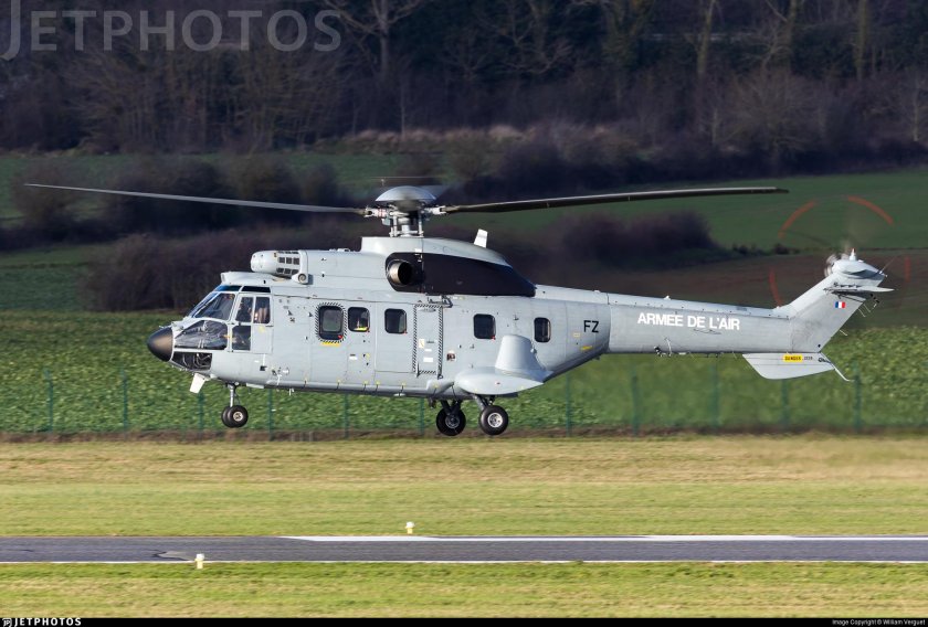 Aérospatiale as 332 super puma