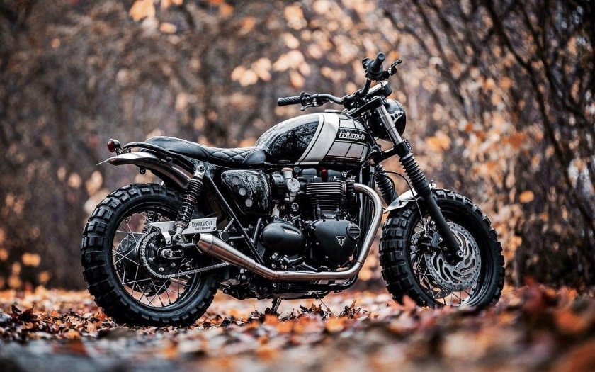 Триумф Бонневиль скремблер