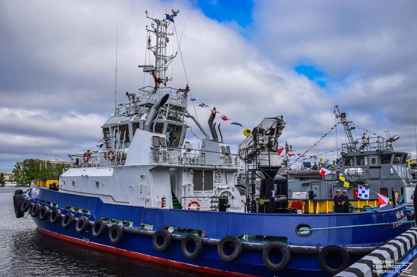 Буксир морской