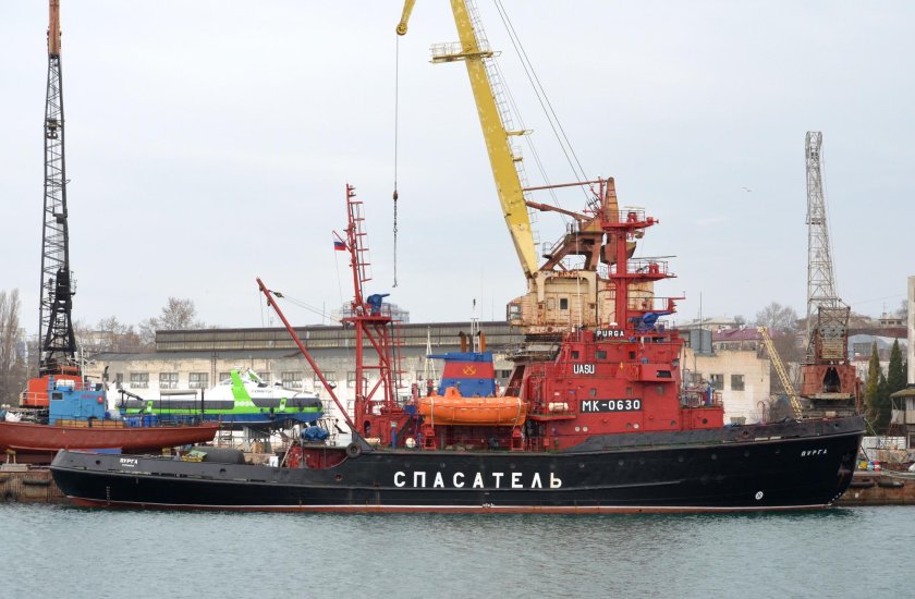 Буксир спасатель лазурит