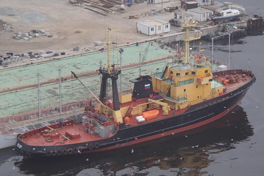 Морской буксир пр 712