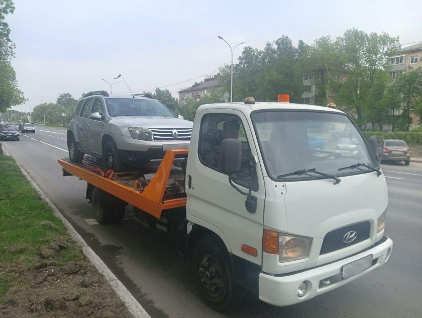 Машины после эвакуации