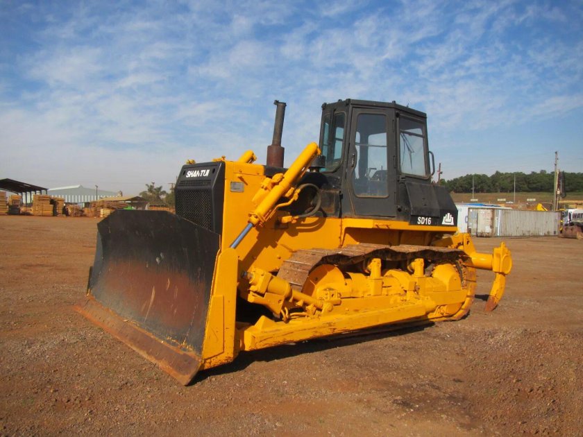 Бульдозер Shantui sd16
