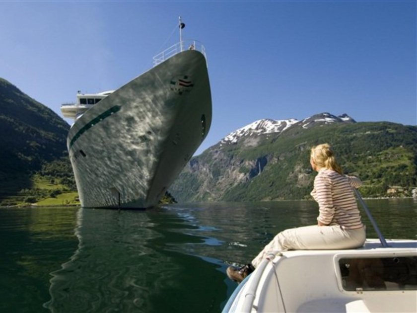 Лодка Фьорд