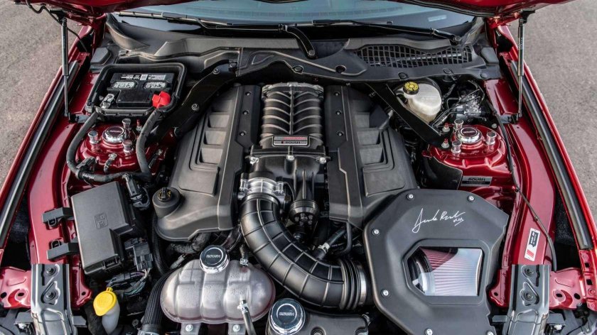 Форд Мустанг мотор