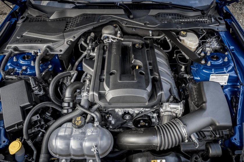 Форд Мустанг 2.3 ECOBOOST