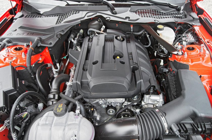 Форд Мустанг 2.3 ECOBOOST