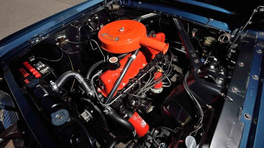 Ford Mustang 1965 engine