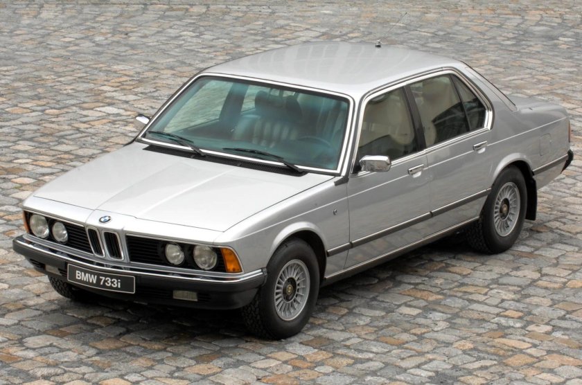 BMW 7 e23