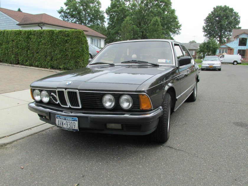 BMW 7 1985