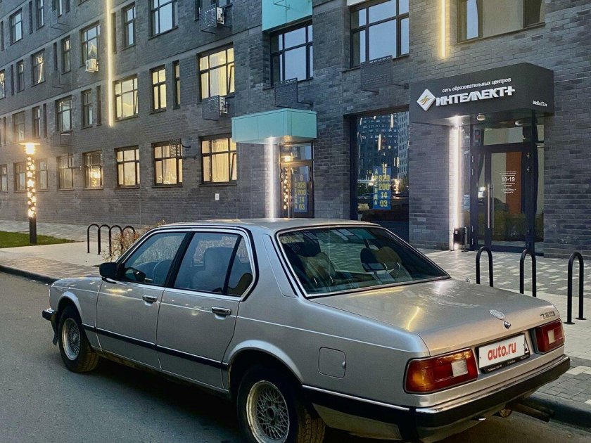Bmw 7 series e 23